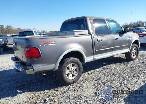 2002 Ford F-150 Lariat/Xlt z USA, uszkodzony, nr VIN 1FTRW08L22KC98708